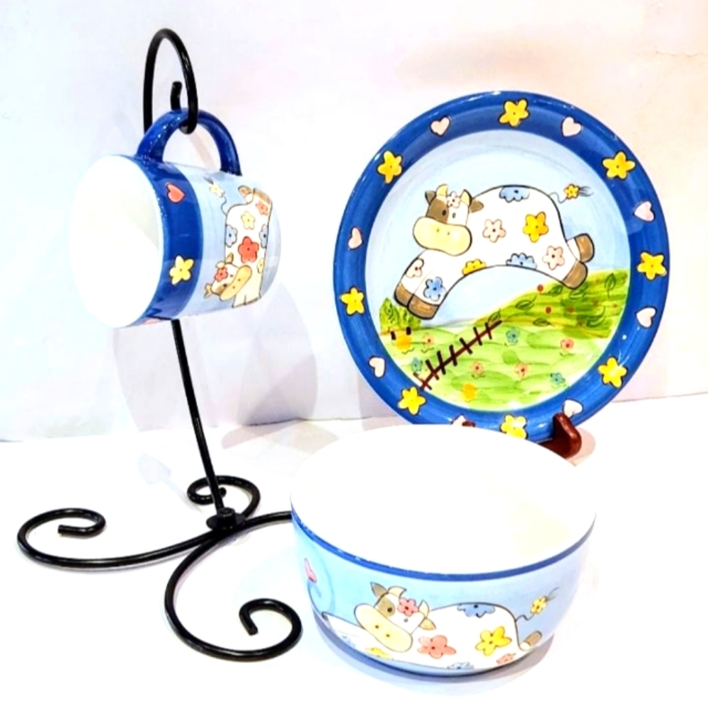 Children ceramic dish set. Masa Int.(?) VTG plate bowl and mug w/ cow hearts
